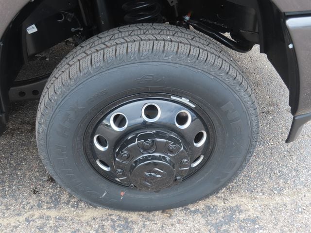 2026 RAM 3500 Big Horn - Photo 14