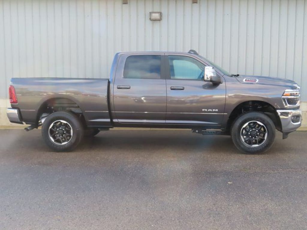 New 2026 Ram 2500 LARAMIE CREW CAB 4X4 6'4 BOX Pickup