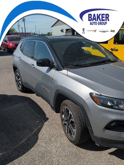 2023 Jeep Compass Limited 4X4's photo