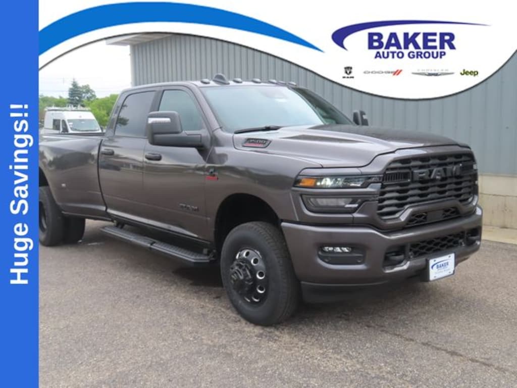 New 2026 Ram 3500 BIG HORN CREW CAB 4X4 8' BOX Pickup