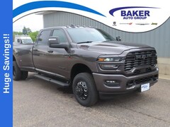 New 2026 Ram 3500 BIG HORN CREW CAB 4X4 8' BOX Pickup 3C63RRHLXTG266204 for sale 