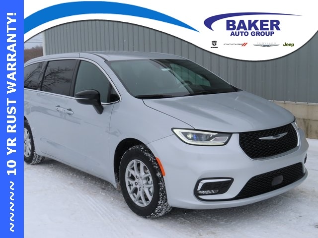 2026 Chrysler Pacifica Passenger Van 