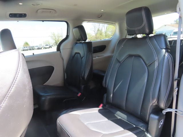 2024 Chrysler Pacifica Touring L - Photo 22