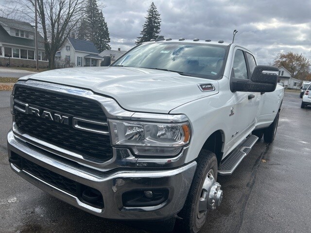 2024 Ram 3500 Big Horn photo 3