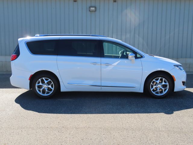 Used 2020 Chrysler Pacifica Limited with VIN 2C4RC1GG1LR185466 for sale in Cadillac, MI