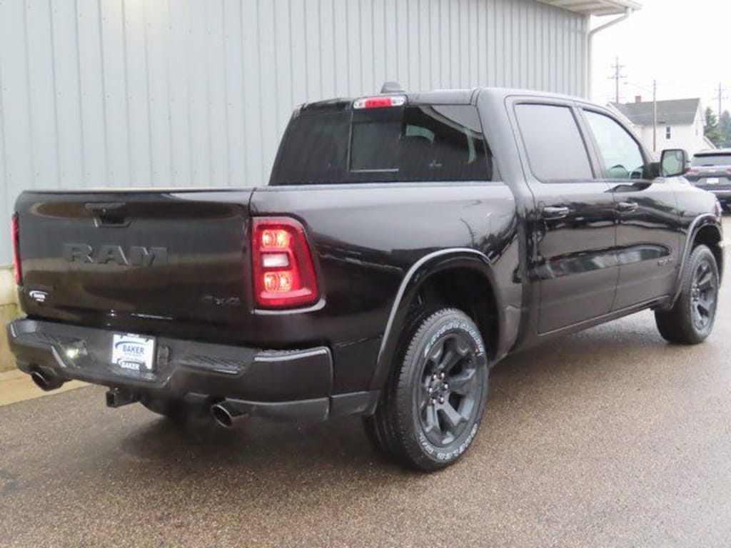 New 2026 Ram 1500 BIG HORN CREW CAB 4X4 5'7 BOX Pickup
