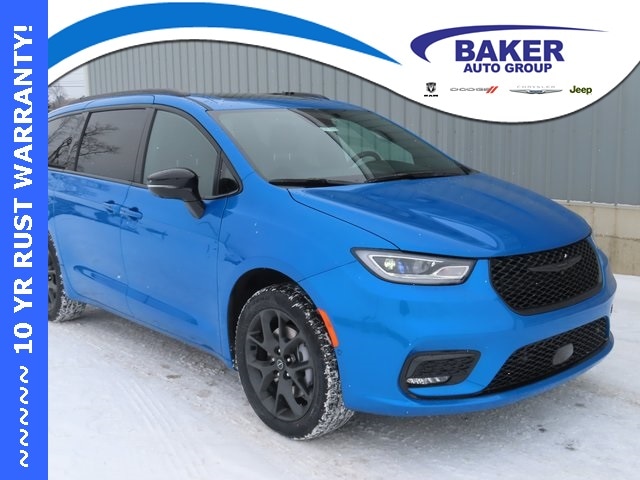 2026 Chrysler Pacifica Passenger Van 