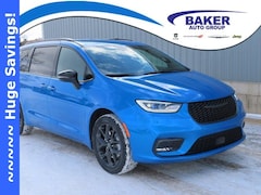 Used 2026 Chrysler Pacifica SELECT AWD Passenger Van for sale 