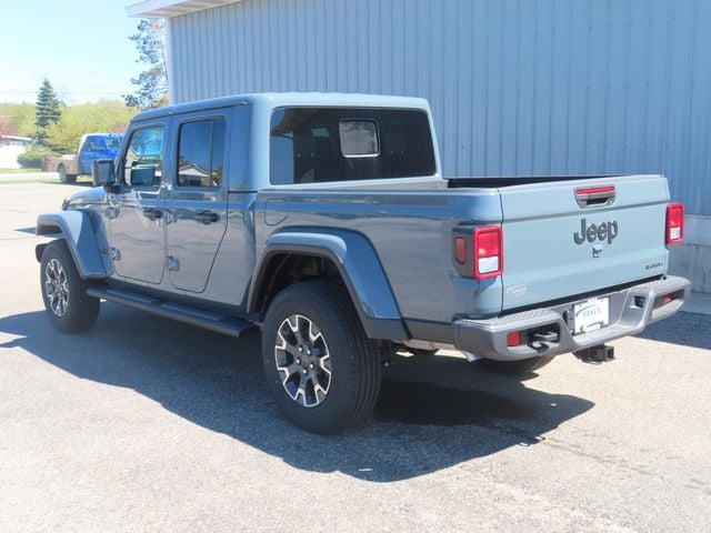 2026 Jeep Gladiator Sahara - Photo 8