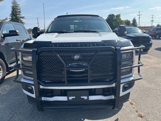2023 Ford F-250 photo 2