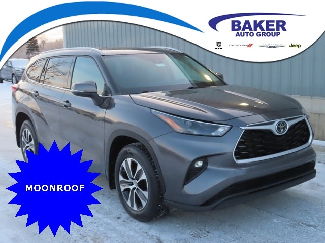 2022 Toyota Highlander XLE's photo