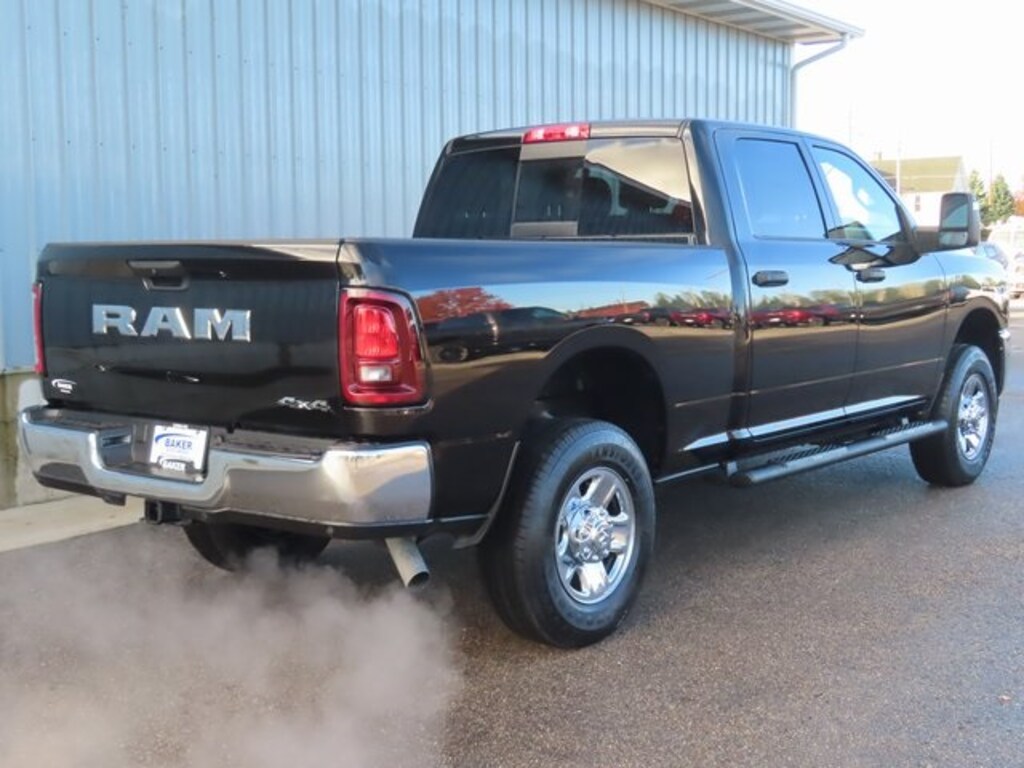 New 2025 Ram 2500 TRADESMAN CREW CAB 4X4 6'4 BOX Pickup