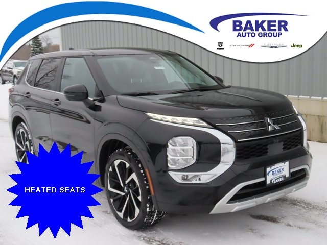 2024 Mitsubishi Outlander SE's photo