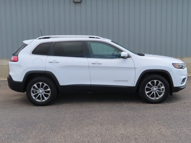 Used 2021 Jeep Cherokee Latitude Lux with VIN 1C4PJMMX3MD145297 for sale in Cadillac, MI