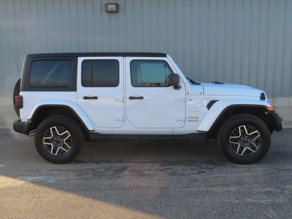 Used 2024 Jeep Wrangler Sahara SUV