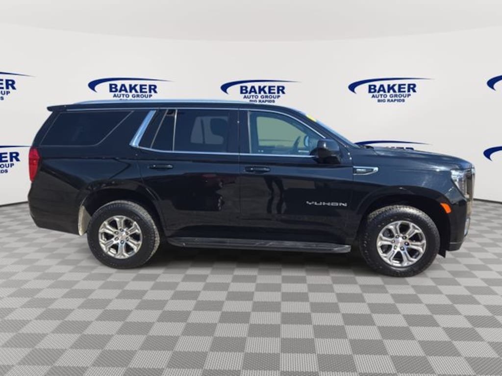 Used 2024 GMC Yukon SLE SUV