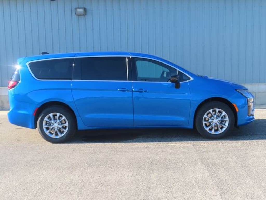 New 2027 Chrysler Pacifica SELECT AWD Passenger Van