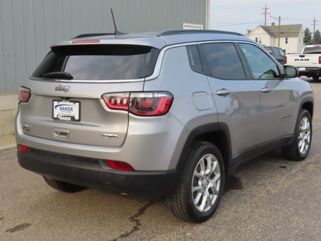 Used 2023 Jeep Compass Latitude Lux SUV