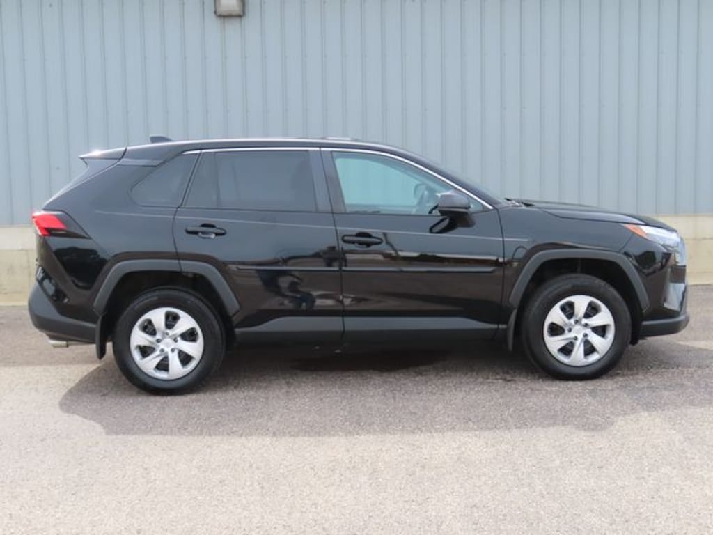 Used 2023 Toyota RAV4 LE SUV