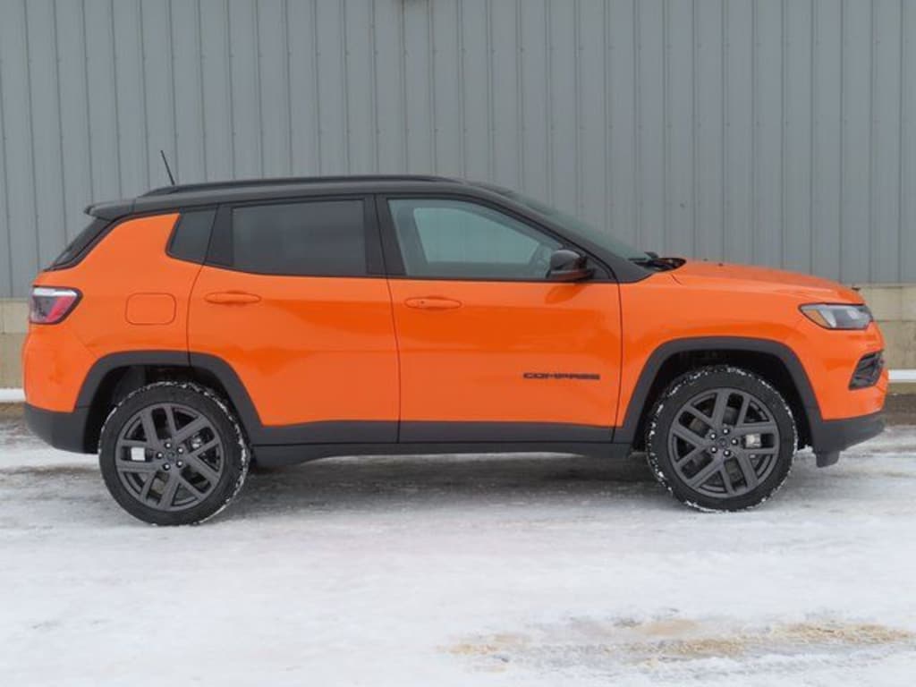 New 2026 Jeep Compass LIMITED ALTITUDE 4X4 Sport Utility