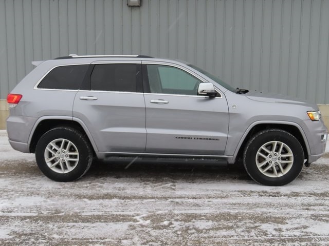 Used 2017 Jeep Grand Cherokee Overland with VIN 1C4RJFCT8HC752505 for sale in Cadillac, MI