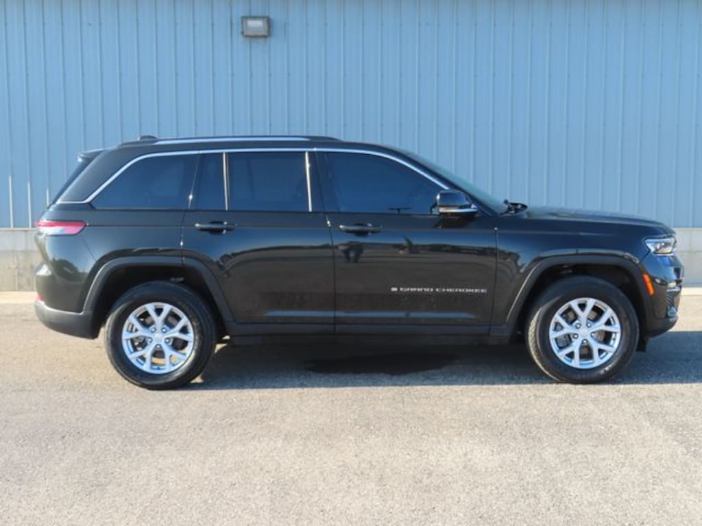 Used 2023 Jeep Grand Cherokee Limited SUV