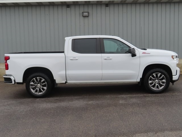 Used 2021 Chevrolet Silverado 1500 RST with VIN 1GCUYEED3MZ224657 for sale in Cadillac, MI