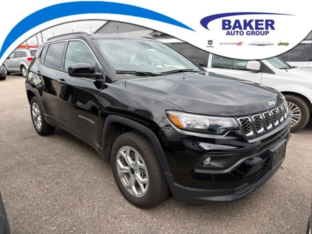Used 2025 Jeep Compass Latitude SUV