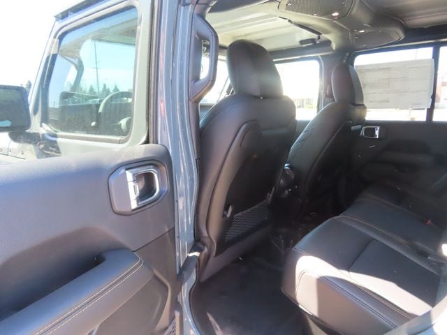 2026 Jeep Gladiator Sahara - Photo 20