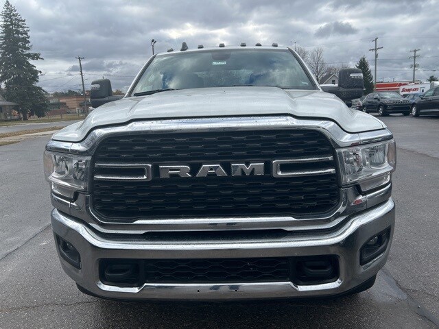 2024 Ram 3500 Big Horn photo 2