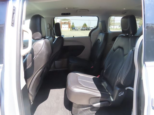2024 Chrysler Pacifica Touring L - Photo 21