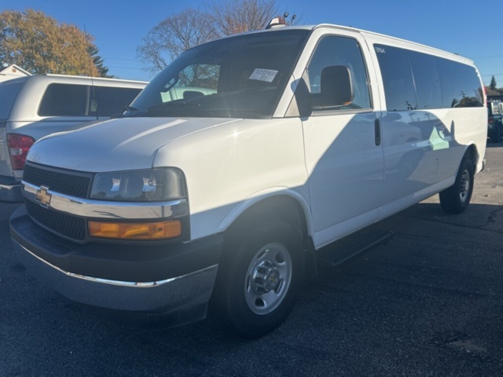 Used 2025 Chevrolet Express 3500 LT Minivan/Van