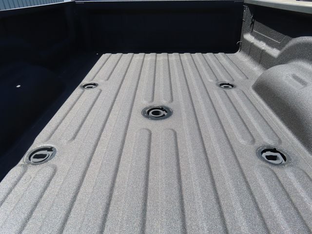 2026 RAM 3500 Big Horn - Photo 10