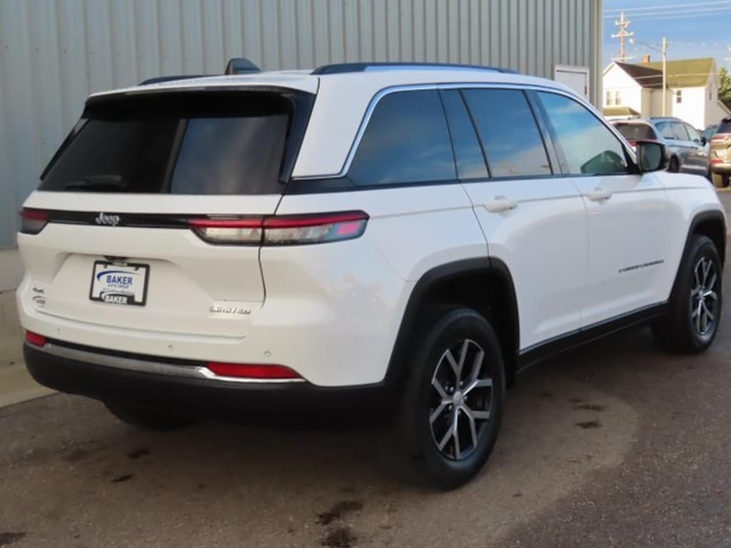 Used 2023 Jeep Grand Cherokee Limited SUV