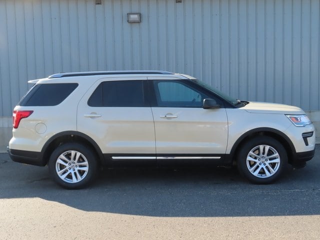 Used 2018 Ford Explorer XLT with VIN 1FM5K8D8XJGA54330 for sale in Cadillac, MI