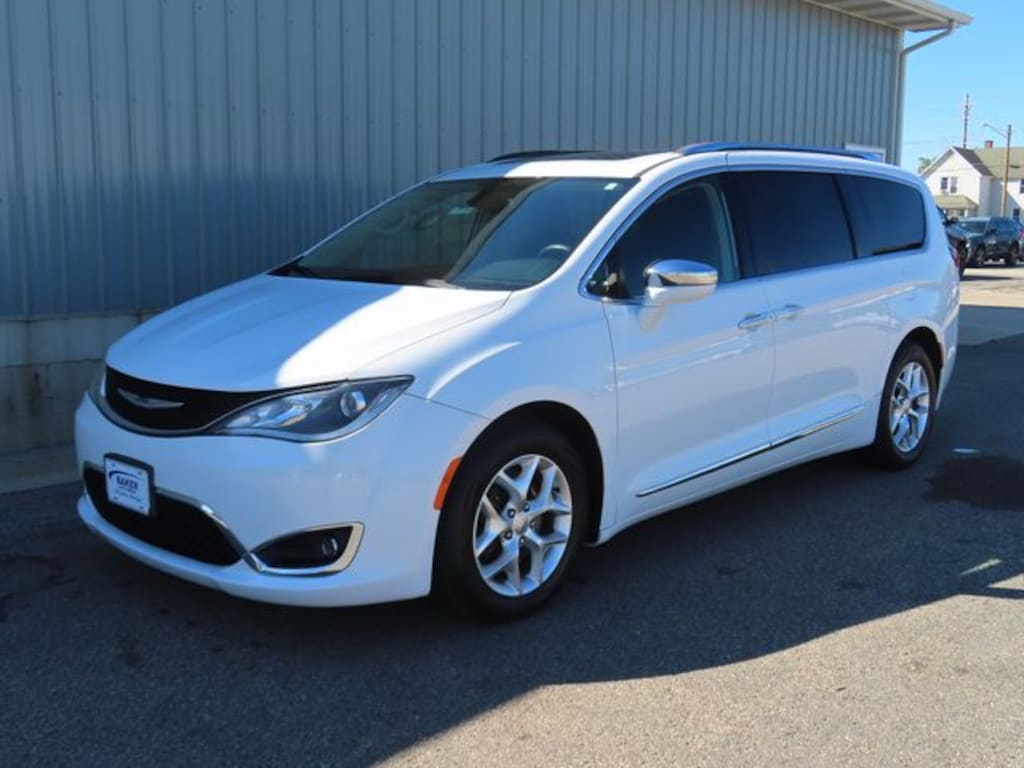 Used 2020 Chrysler Pacifica Limited Minivan/Van