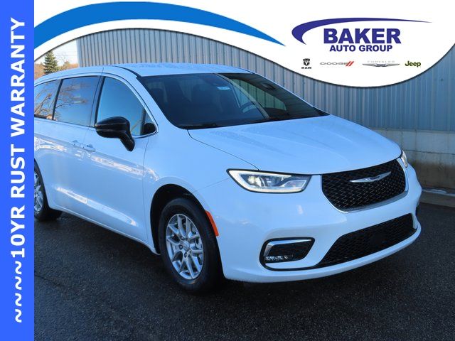 New 2026 Chrysler Pacifica Image