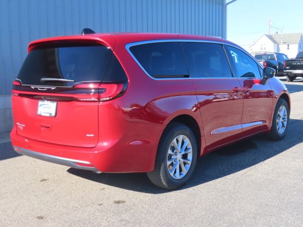 New 2027 Chrysler Pacifica SELECT AWD Passenger Van