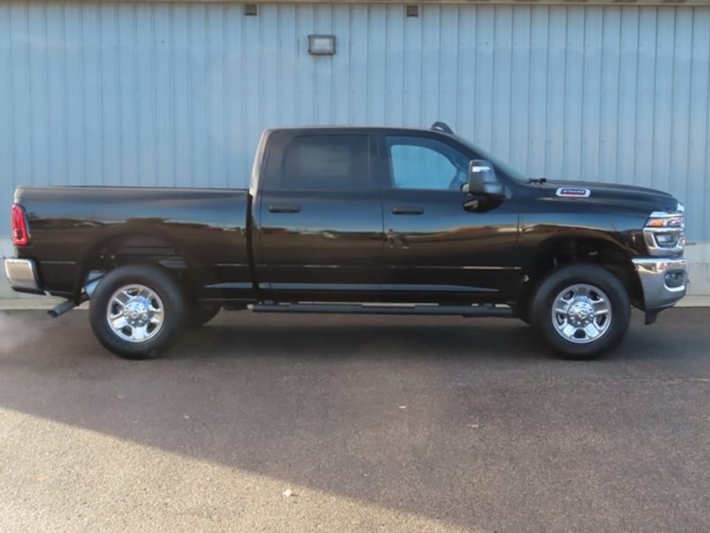 New 2025 Ram 2500 TRADESMAN CREW CAB 4X4 6'4 BOX Pickup
