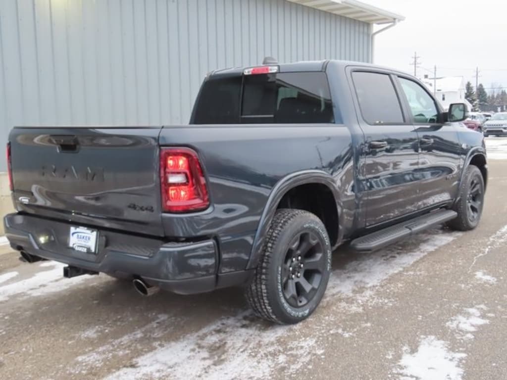 New 2026 Ram 1500 BIG HORN CREW CAB 4X4 5'7 BOX Pickup