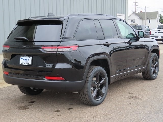 2025 Jeep Grand Cherokee Limited photo 3