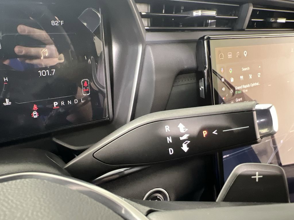 2026 GMC Terrain AT4 - Photo 17