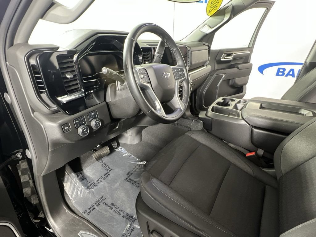 2023 Chevrolet Silverado 1500 RST - Photo 11