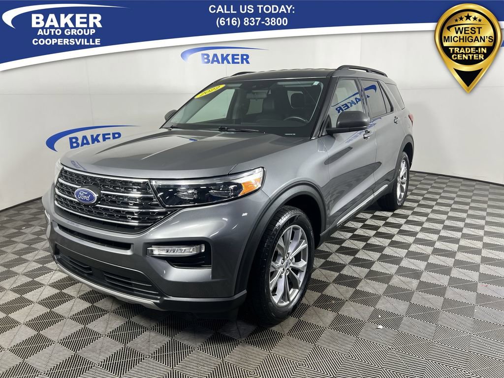 2022 Ford Explorer XLT photo 2