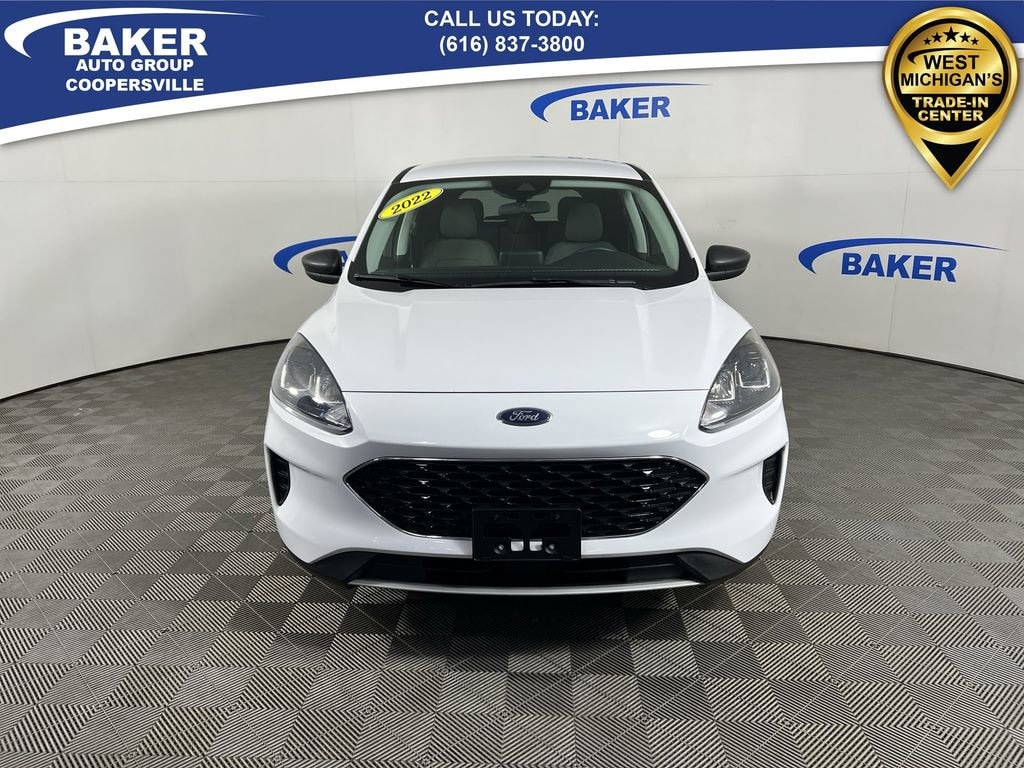 Used 2022 Ford Escape SE Hybrid