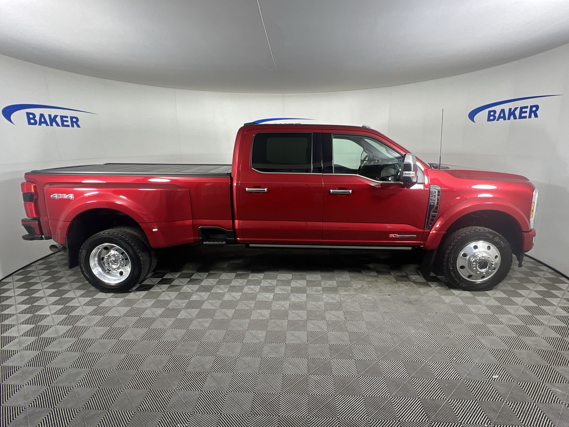 2024 Ford F-450 Platinum photo 2