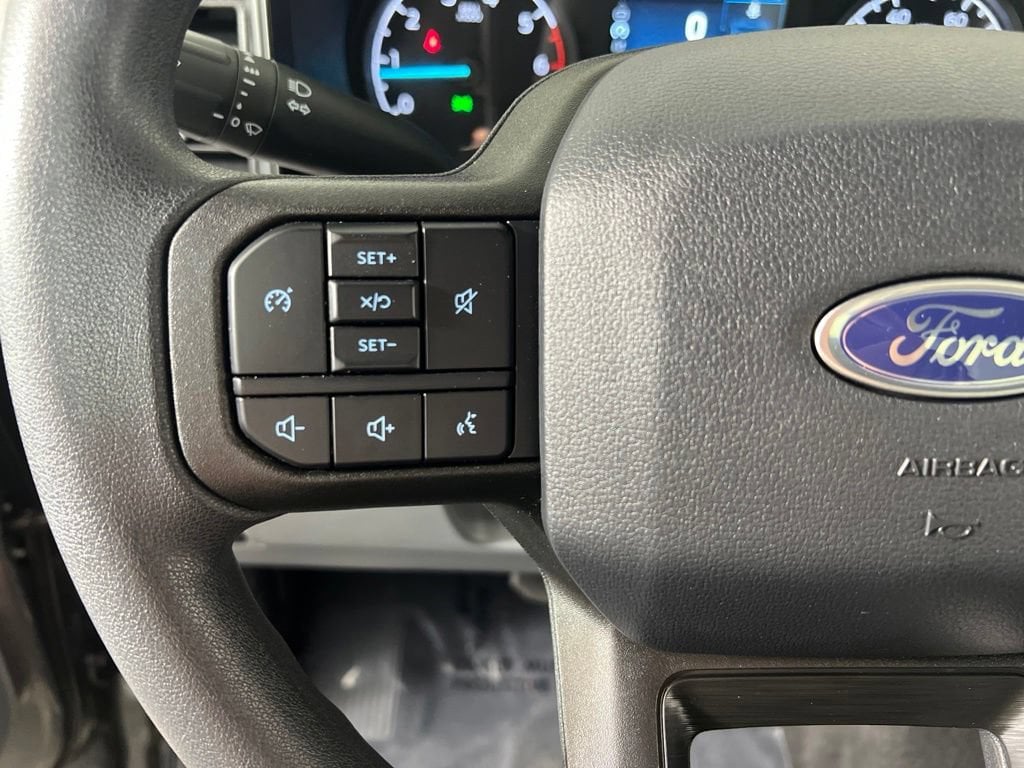 2025 Ford F-350 Super Duty XLT - Photo 18