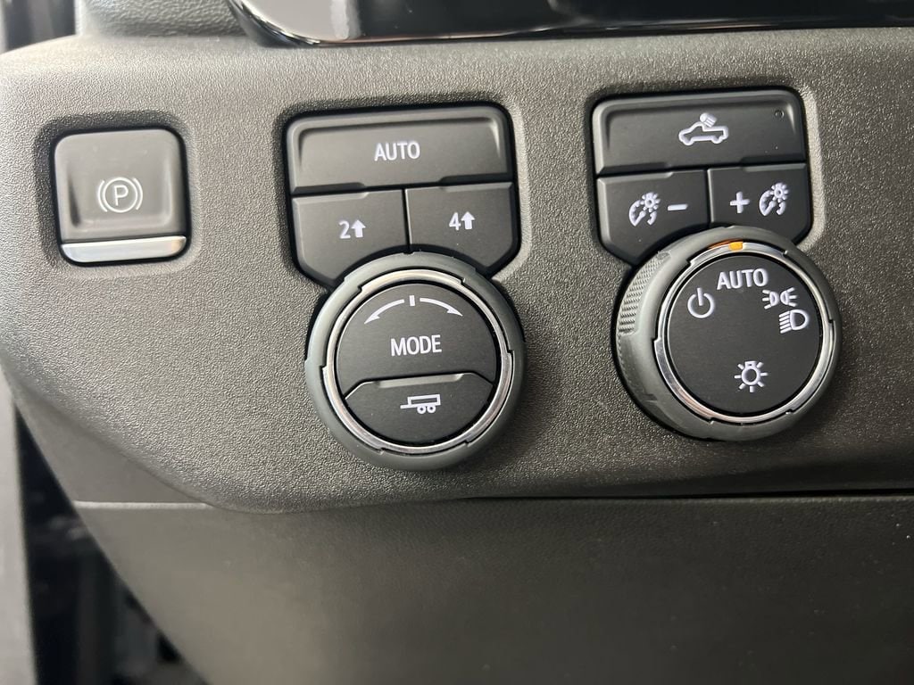 2022 Chevrolet Silverado 1500 LT - Photo 19