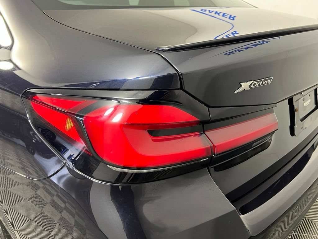 2023 BMW 5 Series M550i - Photo 35