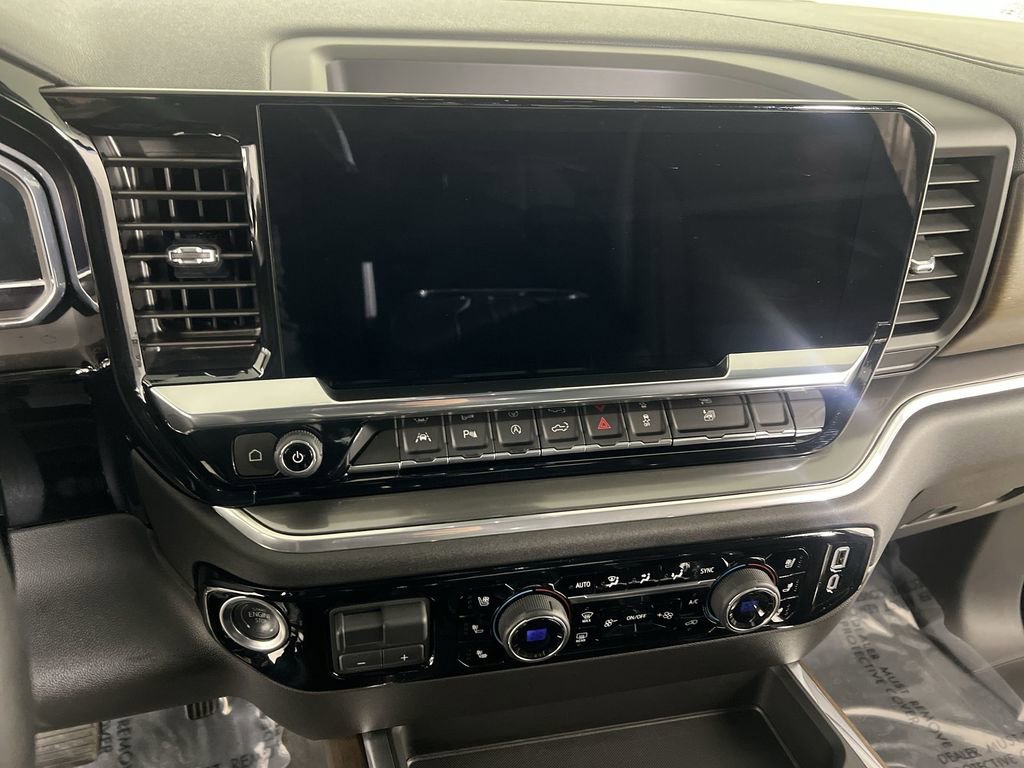 2025 Chevrolet Silverado 1500 High Country - Photo 12